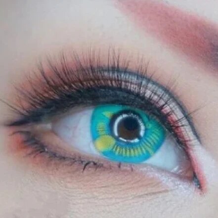 kazzue coscon anime turquoise colored contact lens close-up