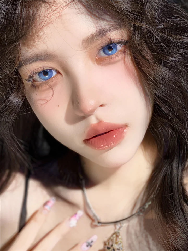 kazzue dark mermaid colored contact lens