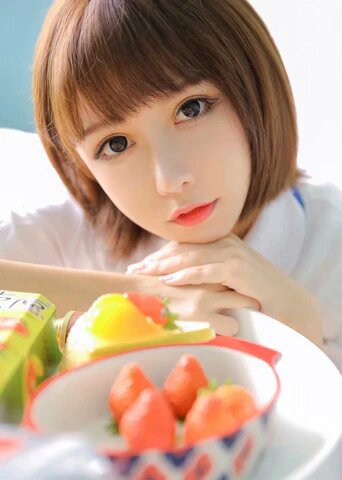 kazzue essential black colored contact lens