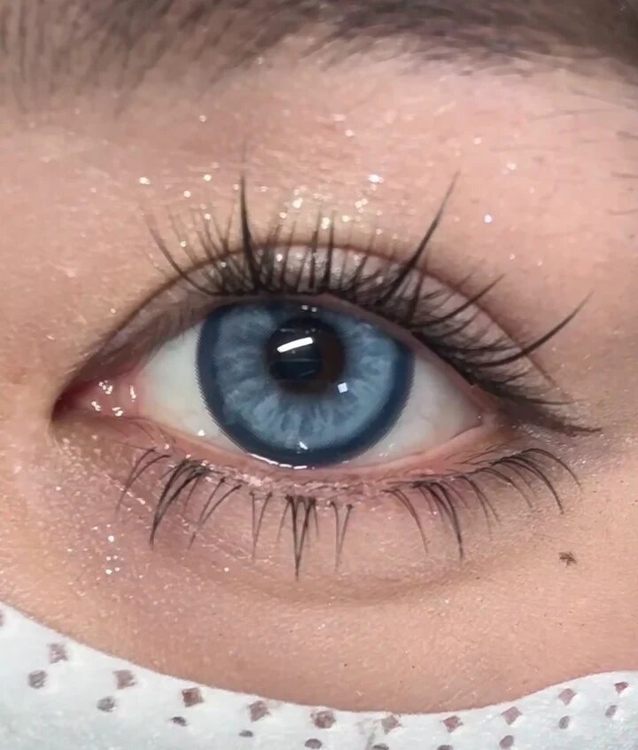 kazzue glitz blue colored contact lens