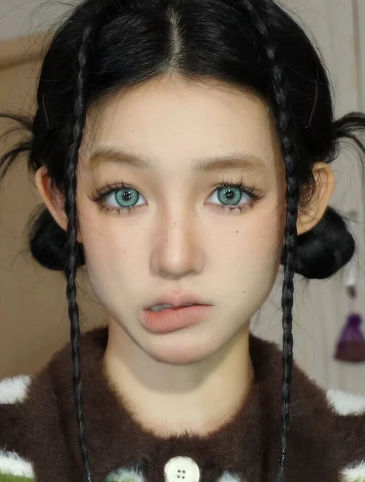 kazzue glitz green colored contact lens