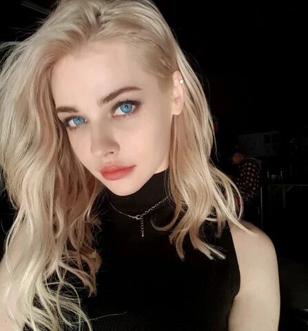 kazzue gorgeous blue colored contact lens