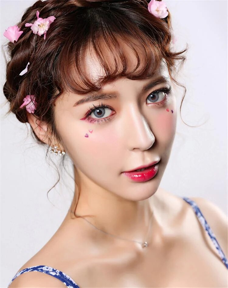 kazzue heavenly cookie gray colored contact lens