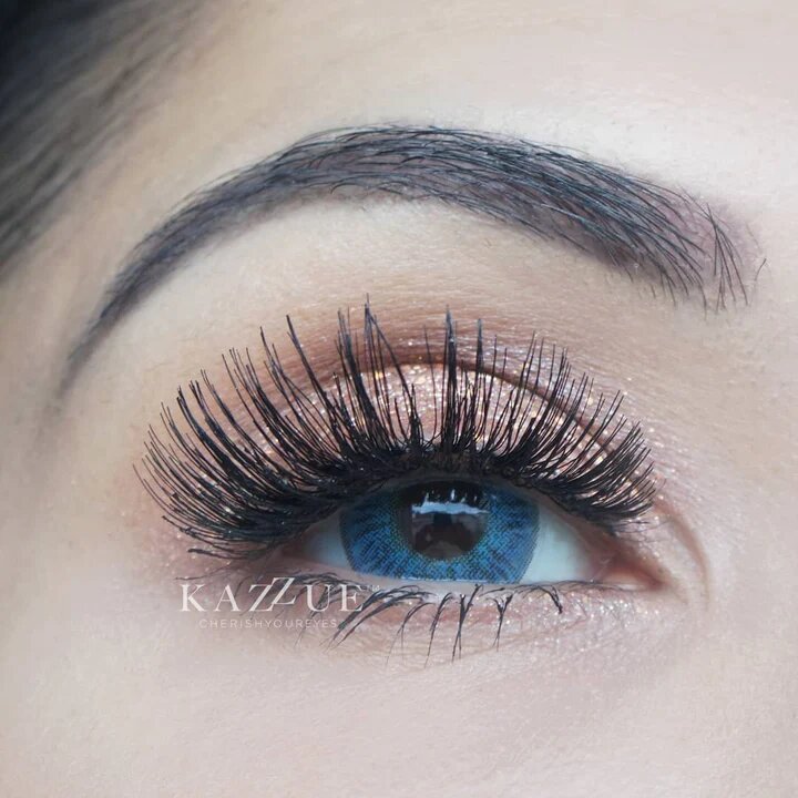 kazzue heavenly cupcake blue colored contact lens closeup