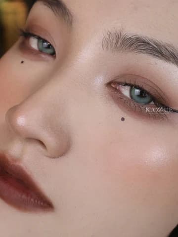 kazzue heavenly mint green colored contact lens