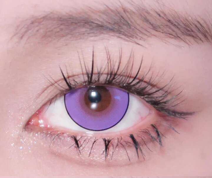 kazzue intense pop purple colored contact lens closeup