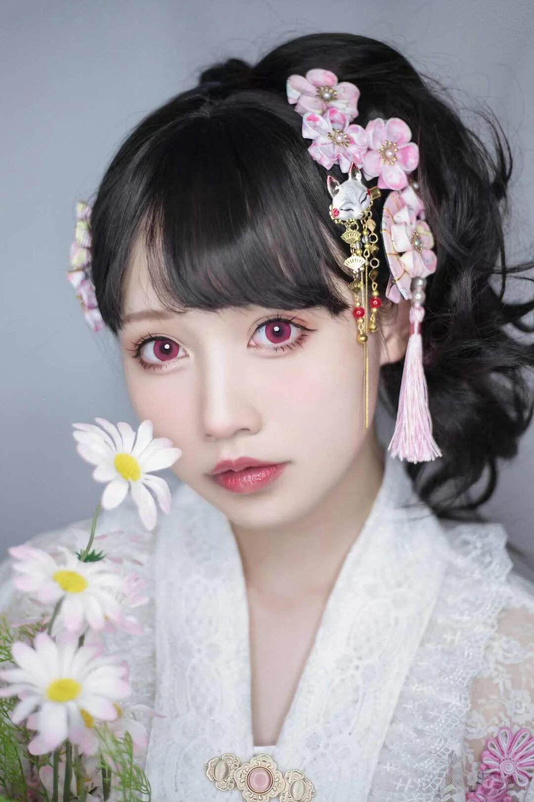 kazzue intense pop rose colored contact lens