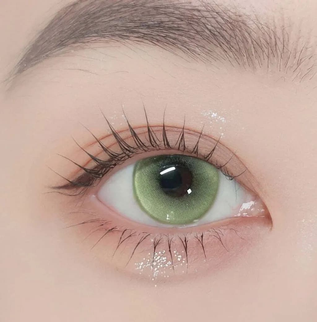 kazzue jellybean lime green colored contact lens closeup