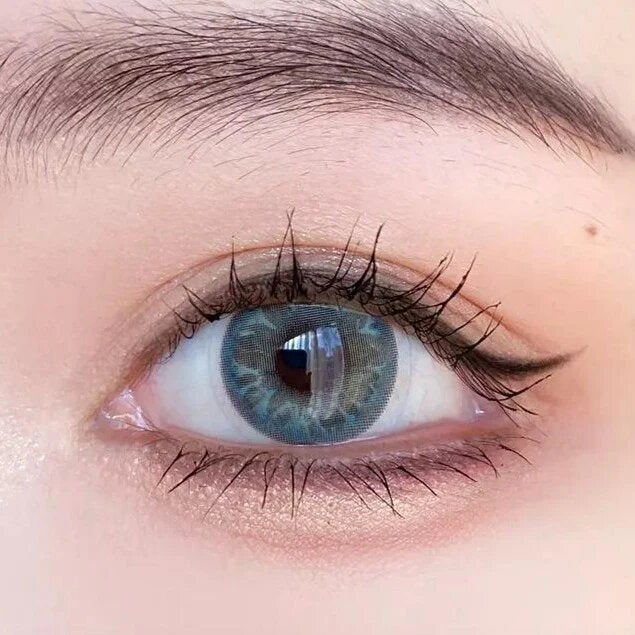 kazzue jewel aquamarine colored contact lens closeup