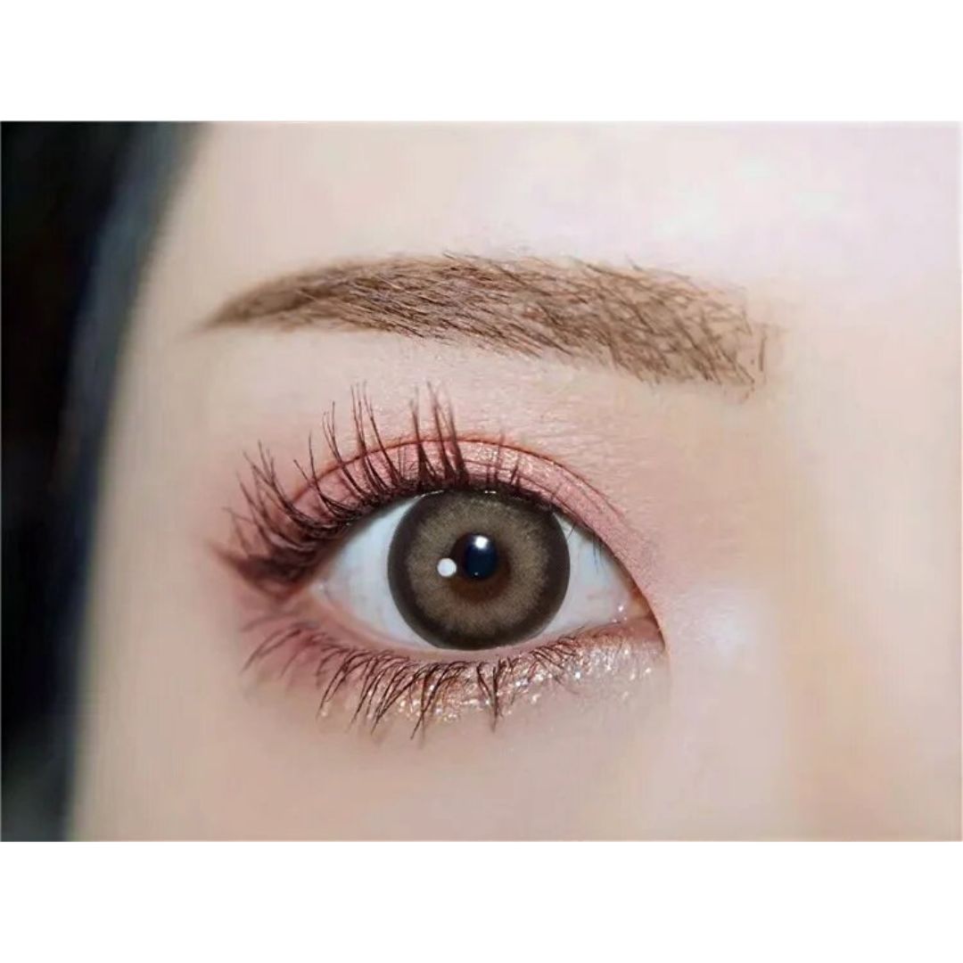 kazzue midnight brown colored contact lens closeup