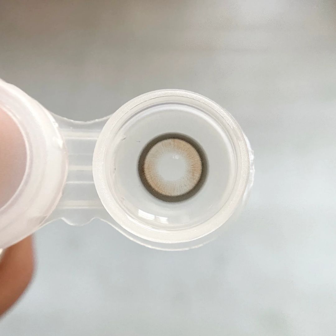 kazzue moonveil shadowmoon gold colored contact lens