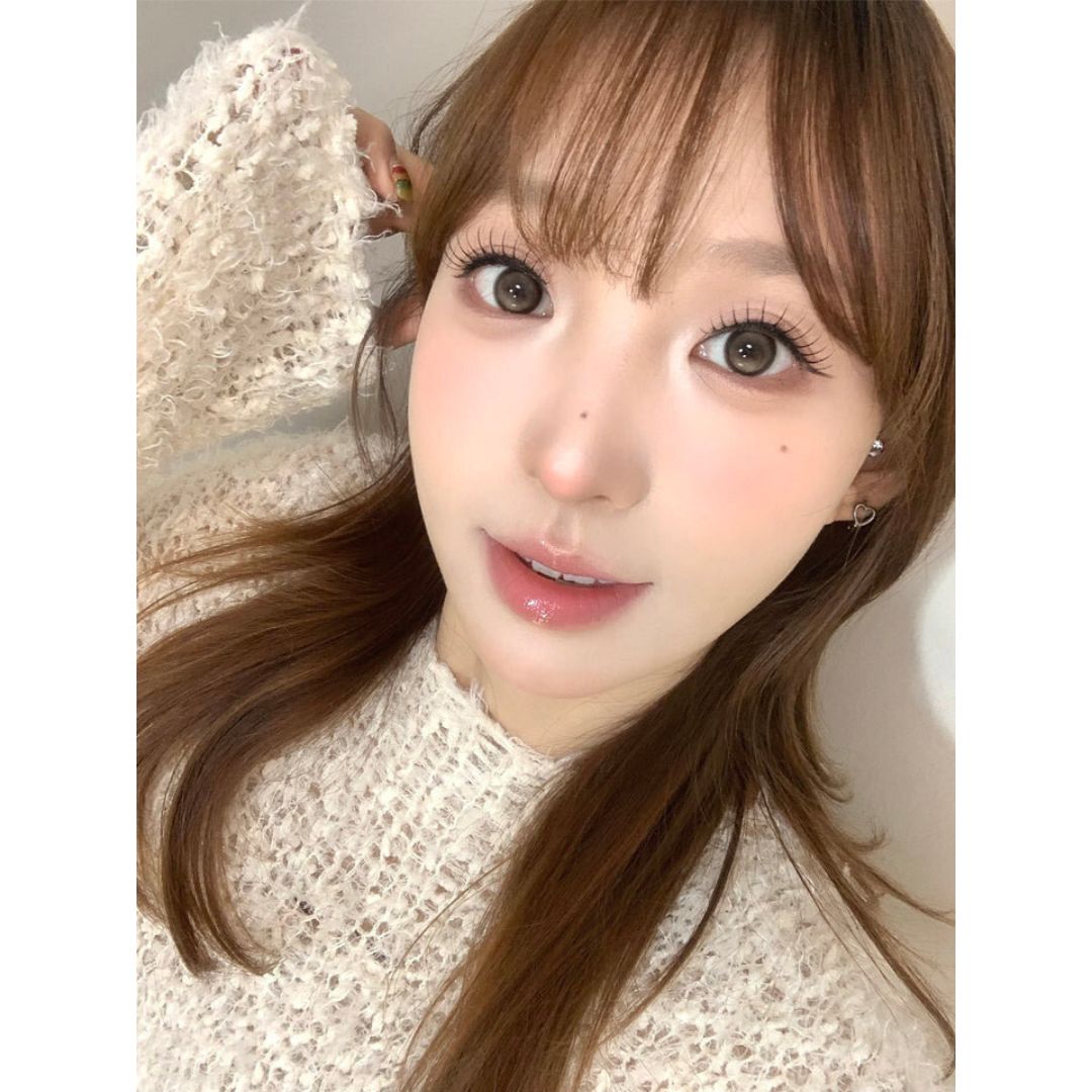 kazzue moonveil shadowmoon gold colored contact lens