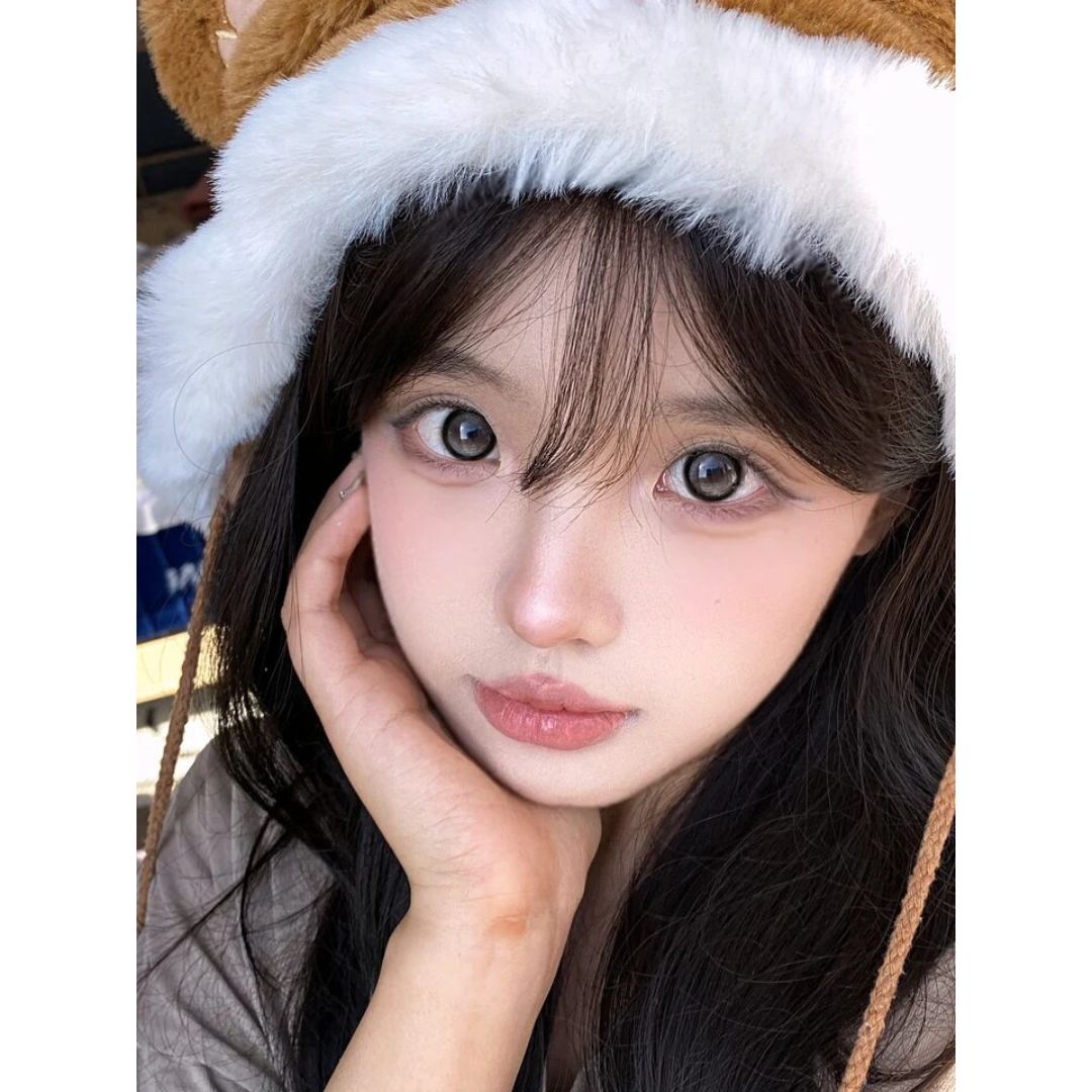 kazzue moonveil shadowmoon silver colored contact lens