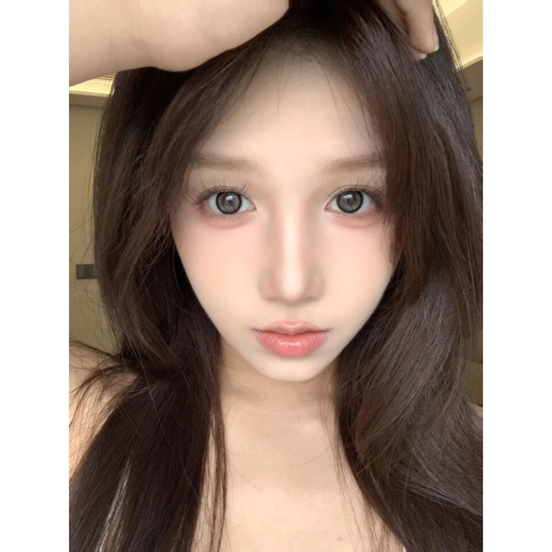 kazzue moonveil shadowmoon silver colored contact lens