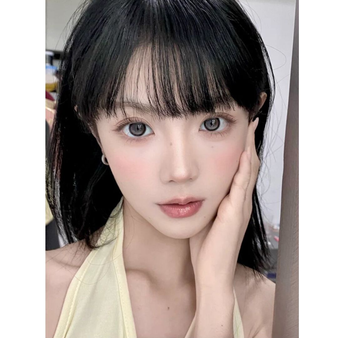 kazzue moonveil shadowmoon silver colored contact lens