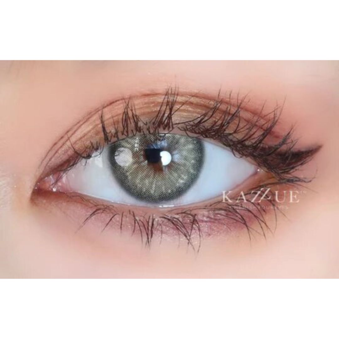 kazzue slay queen colored contact lens closeup