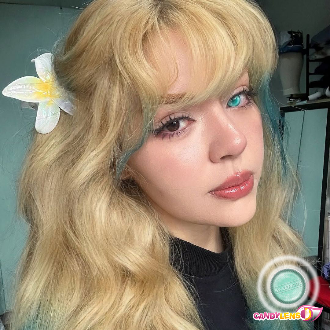 sweety delulu green colored contact lens