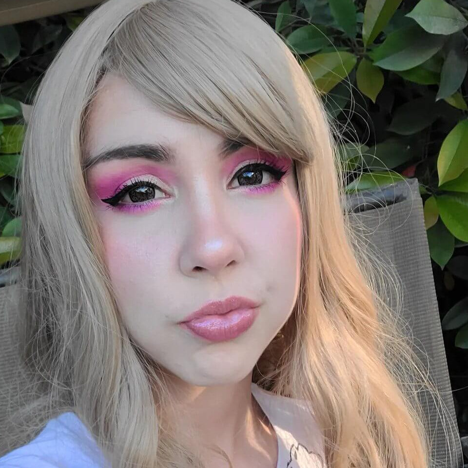 Hello Kitty Pink Color Contact Lens